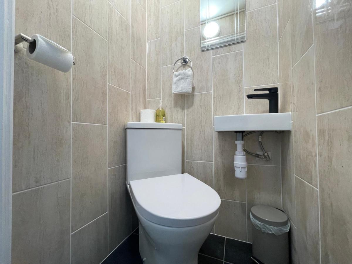 Central Comfy 2 Familyroom Apart إدنبرة المظهر الخارجي الصورة